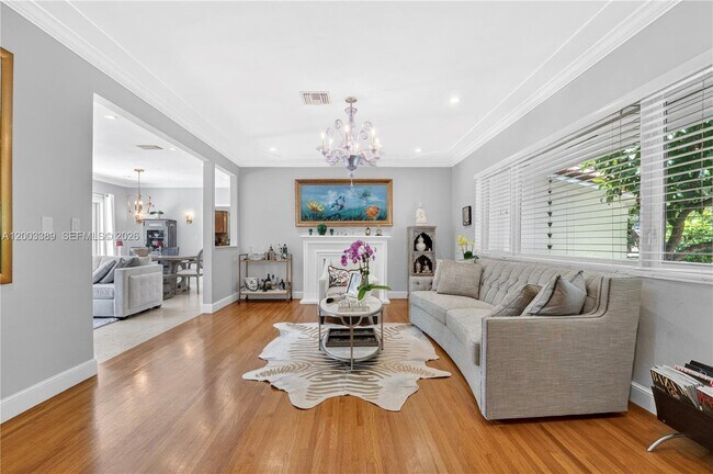 Building Photo - 1524 Siena Ave