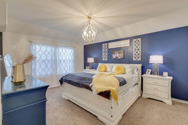 Building Photo - 125 Coyote Trl