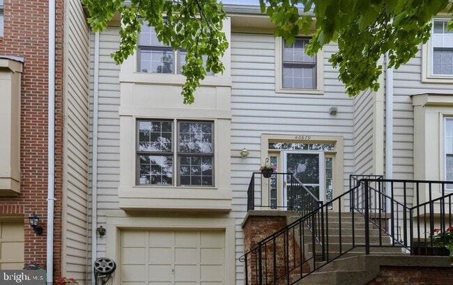 Building Photo - 46879 Trumpet Cir