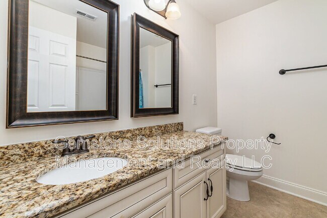 Building Photo - 76 Molly Bright Ln