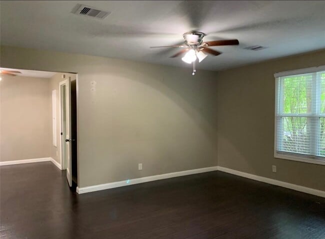 Building Photo - 206 Frawley St