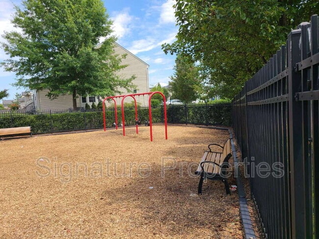 Building Photo - 35 Allegheny Dr