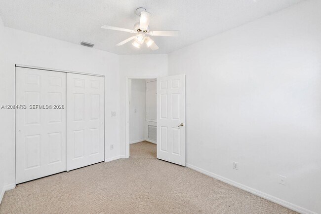 Building Photo - 16035 Emerald Cove Rd