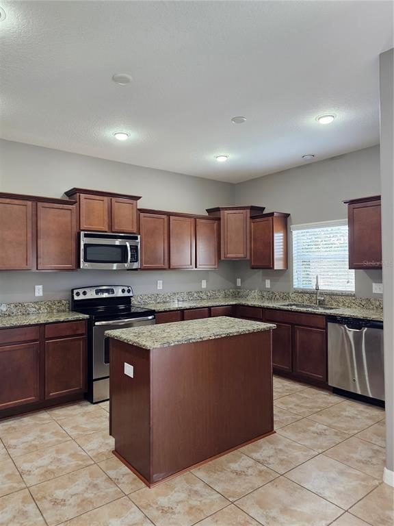 Building Photo - 609 Tanana Fall Dr
