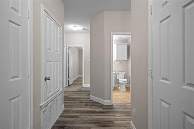 Building Photo - 18820 Edinburgh Castle Rd