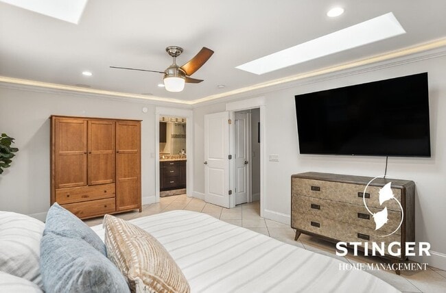 Building Photo - 150 Brickyard Point Rd S