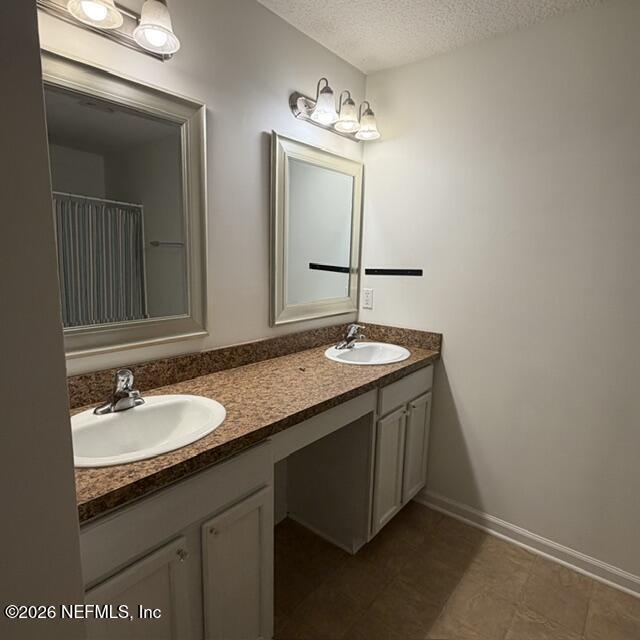 Building Photo - 12045 Sands Pointe Ct