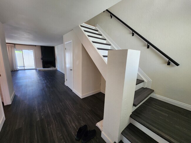 Building Photo - 4030 Mt Acadia Blvd