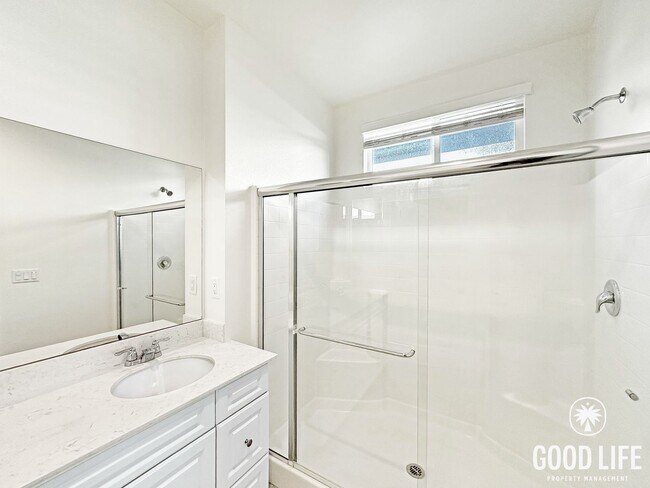 Building Photo - Beautiful 3BR Home in Stanton | Private Yard + 3 Car Attached Garage