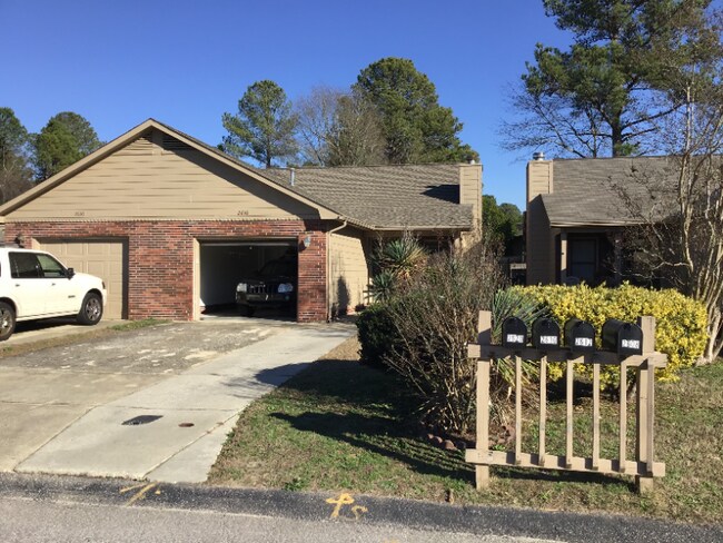 Building Photo - 2616 Burke Ln