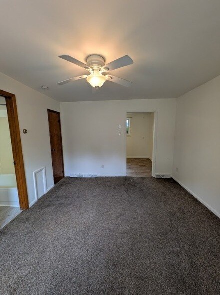 Building Photo - 725 Chartiers St