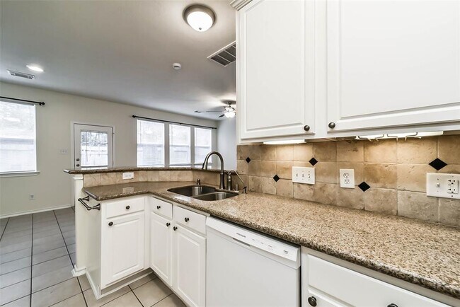 Building Photo - 246 W Stedhill Loop