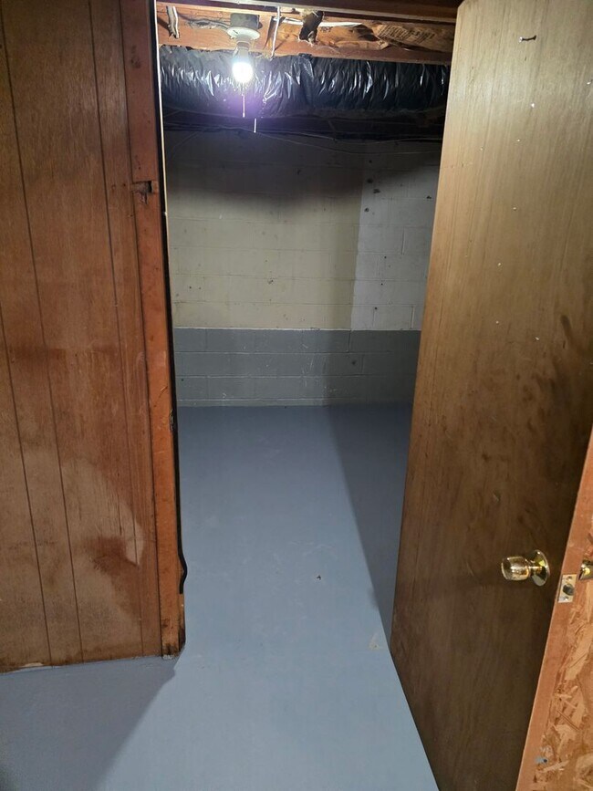 Building Photo - 107 Oliphant St