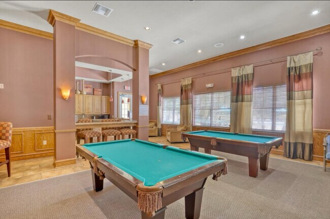 Building Photo - 6475 Emerald Dunes Dr