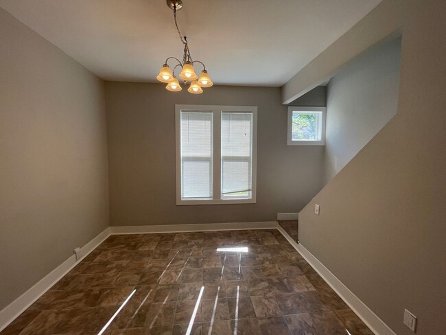 Building Photo - 1106 Titus Ave