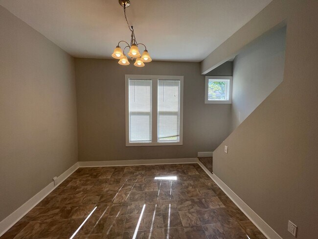 Building Photo - Classic Charm, Modern Comfort
