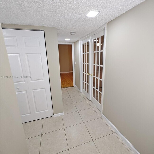 Building Photo - 7051 Environ Blvd