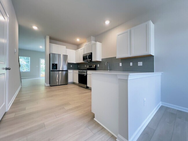 Building Photo - 1836 Autumn Mist