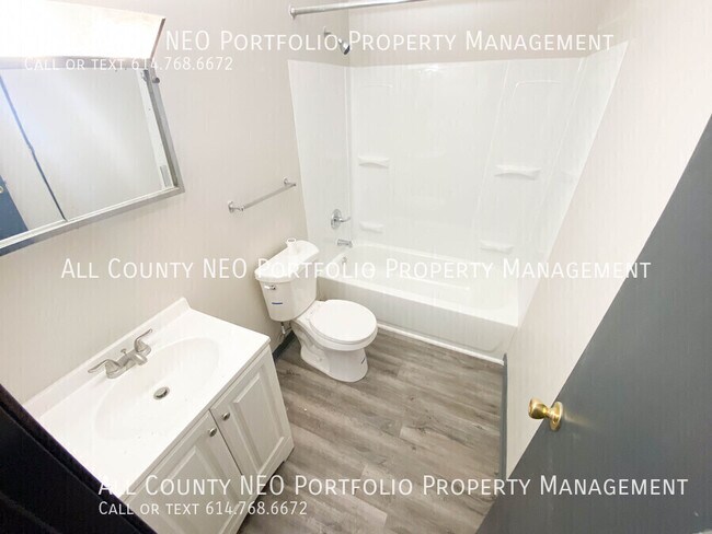 Building Photo - 915 S Court St