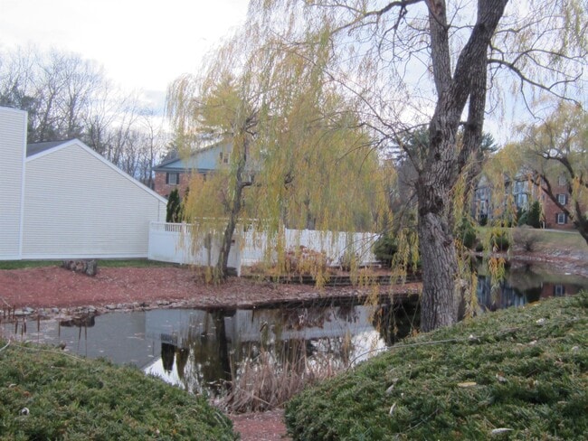 Building Photo - 14 Northbrook Dr