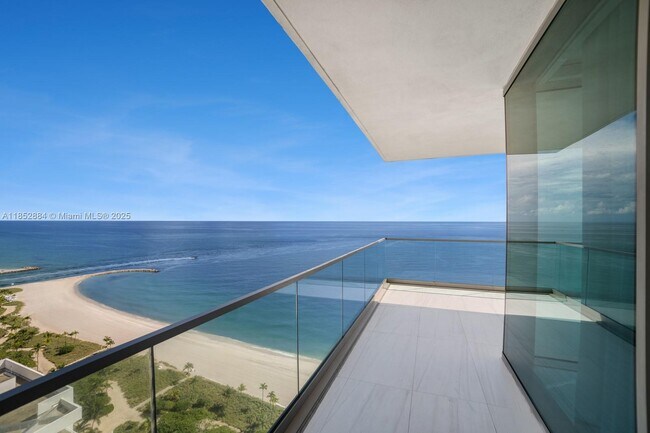 Building Photo - 10203 Collins Ave
