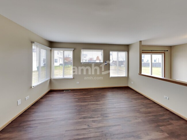 Building Photo - 3107 Arborsedge Dr