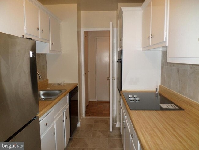 Building Photo - 4600 Connecticut Ave NW