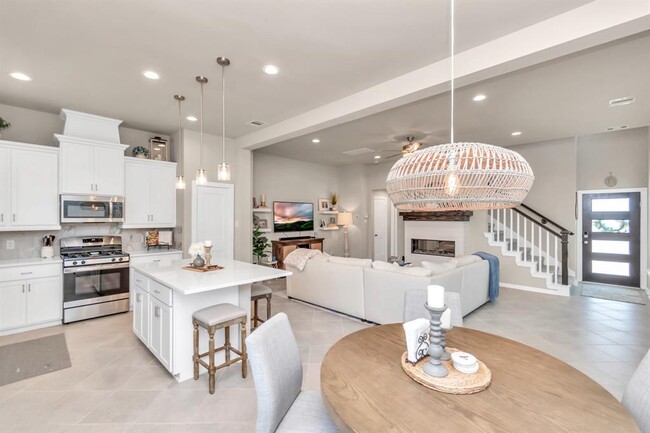 Building Photo - 9423 Starlight Oak Dr
