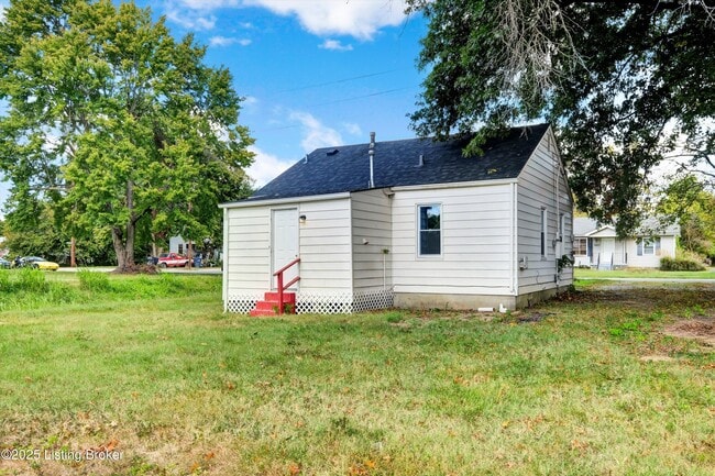 Building Photo - 3328 Farnsley Rd