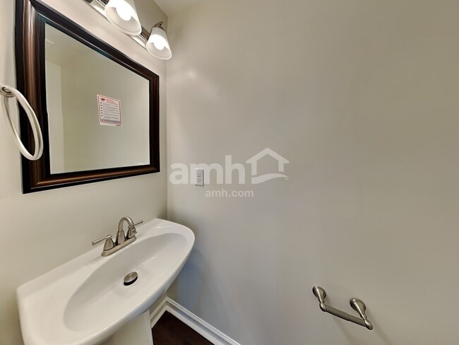 Building Photo - 485 Pewter Hill Ct