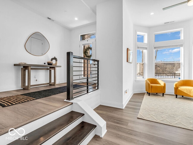 Building Photo - 962 Berkhamsted Ln