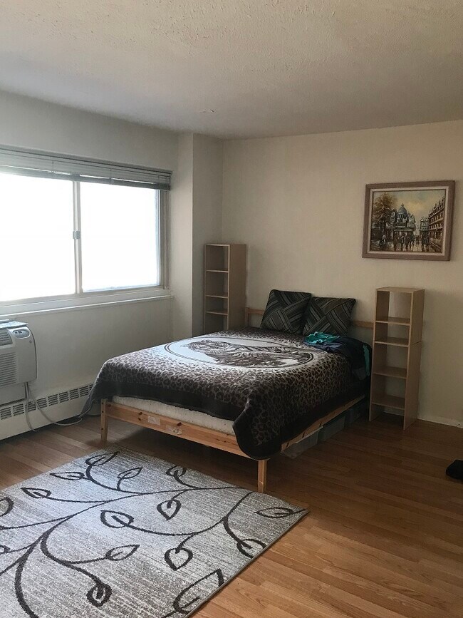 bedroom - 2101 Chestnut St