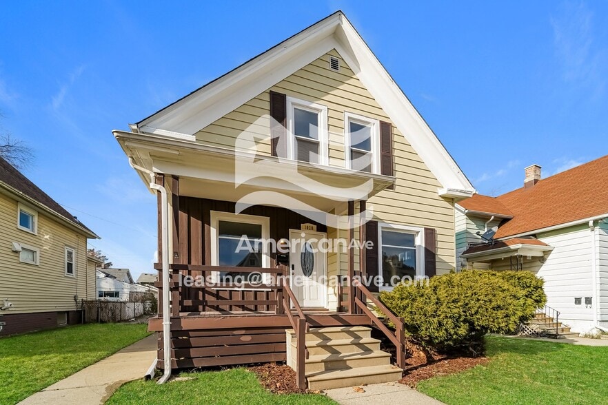 Building Photo - 1020 Grove Ave