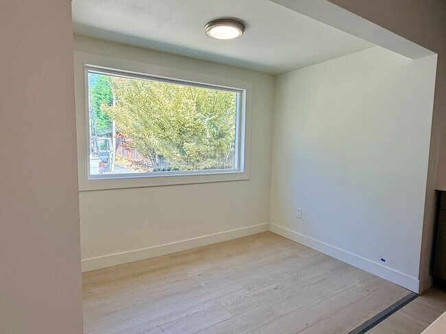 Building Photo - 8630 242nd St SW