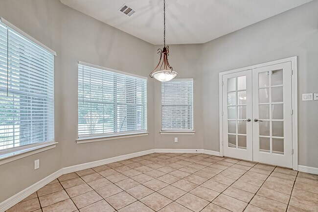 Building Photo - 30406 Commons Scenic View Dr