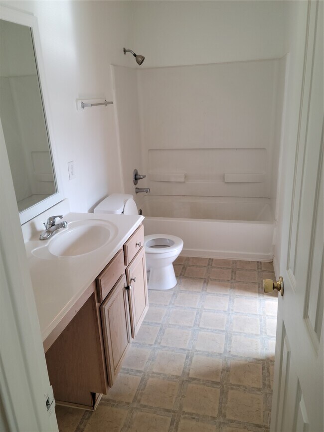 Building Photo - 7915 Summerfern Ct