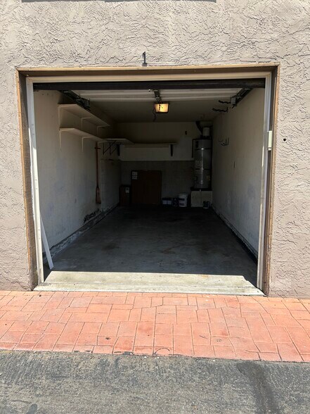 Building Photo - 1120 Grape St