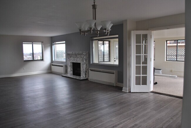 Building Photo - The Tuscany Apartments 300 Washington Rd.