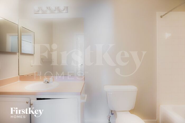 Building Photo - 7540 Groveoak Dr