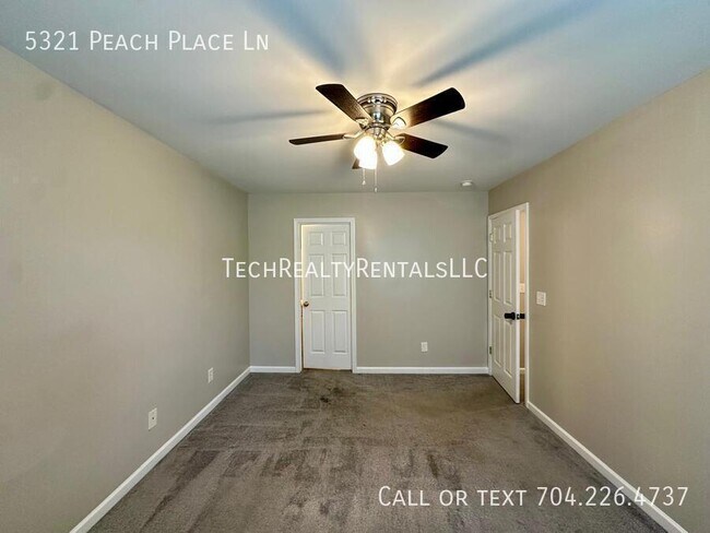 Building Photo - 5321 Peach Pl Ln
