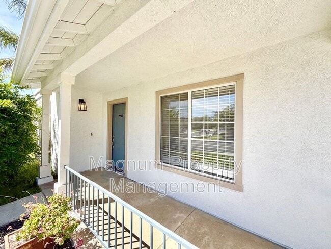 Building Photo - 43391 Calle Morita