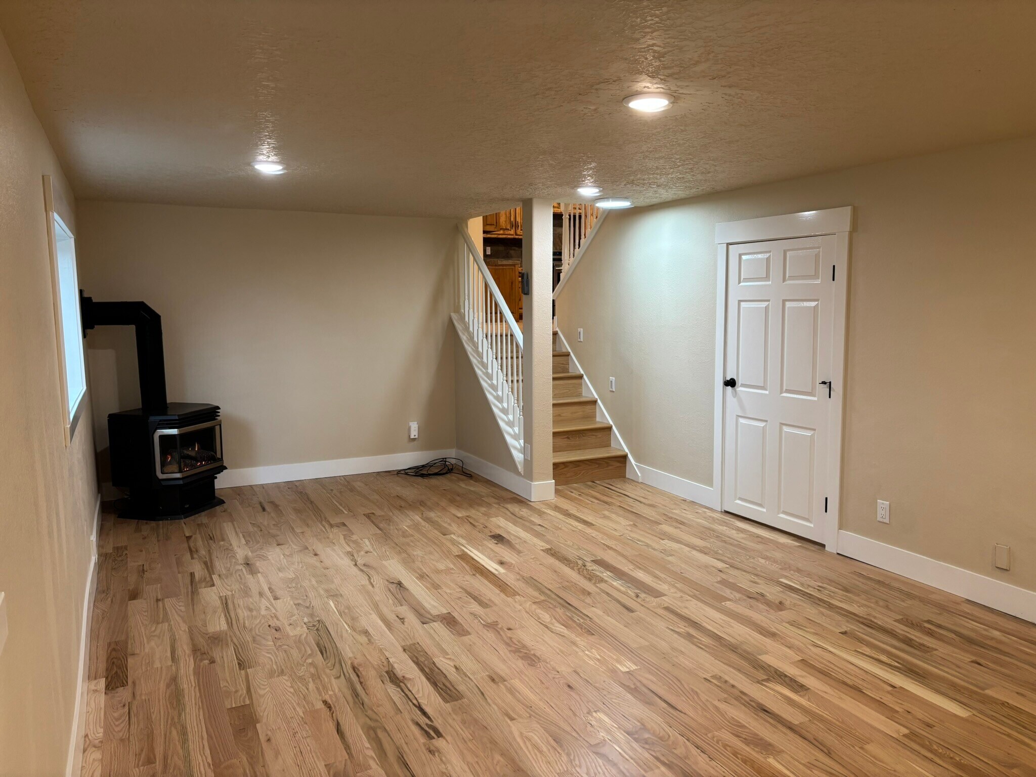 Building Photo - 2220 S 4000 W