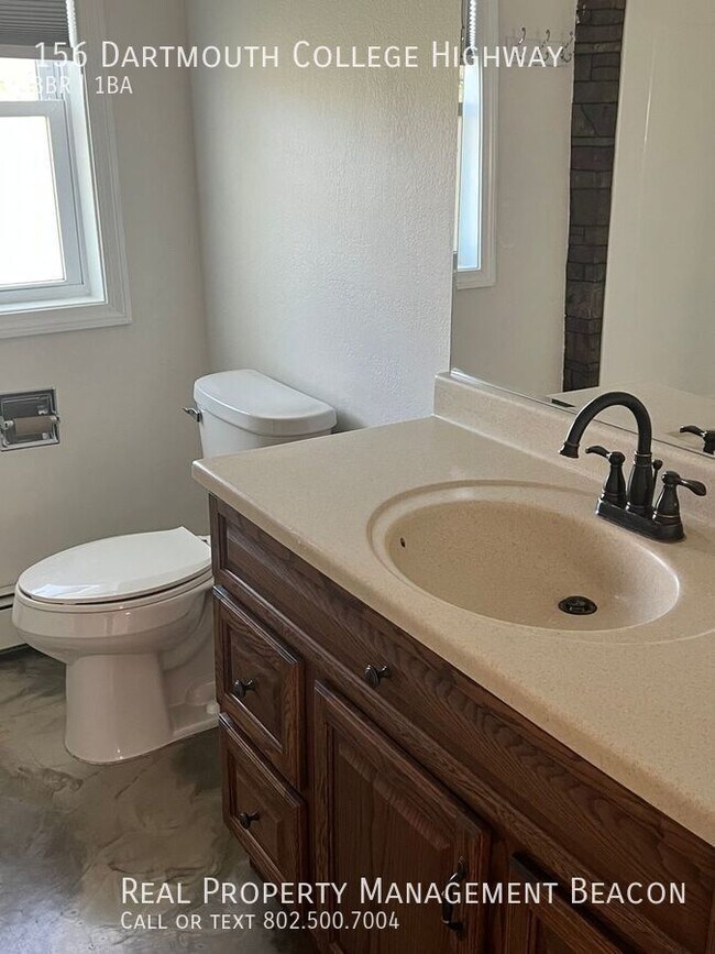 Building Photo - 156 Dartmouth College Hwy