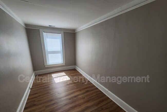 Building Photo - 212 McGarity St