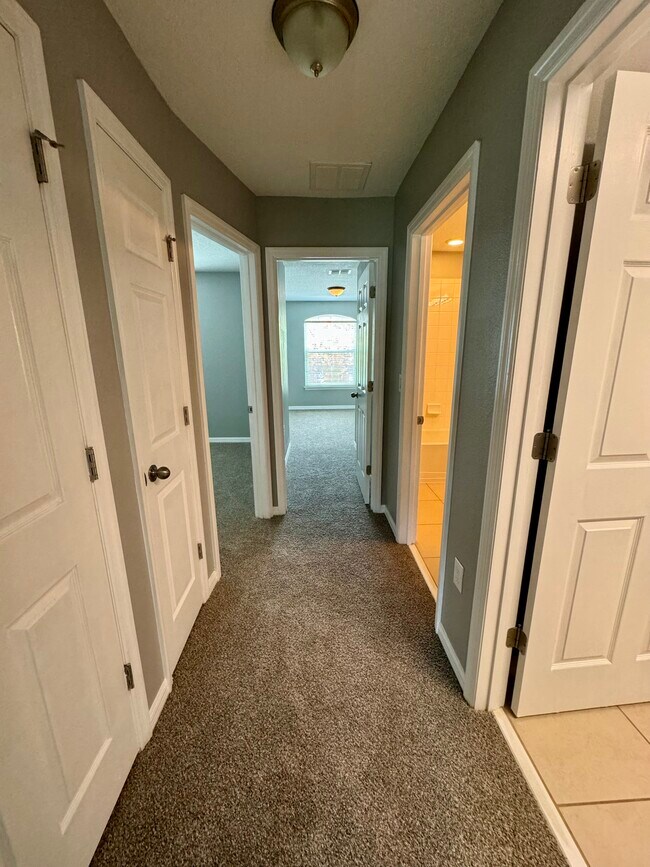 Building Photo - 3745 Brighton Park Cir