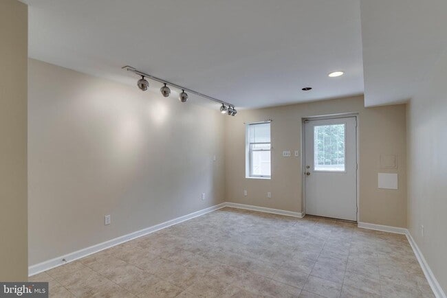 Building Photo - 9201 Harrington Dr