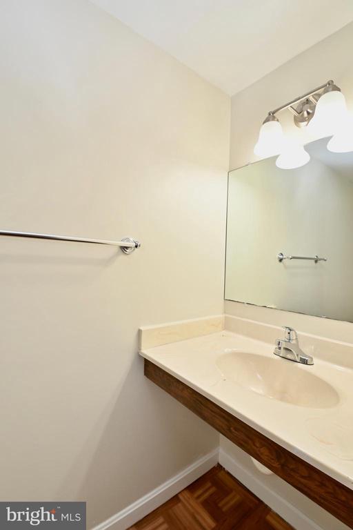 Building Photo - 8991 Omega Ct