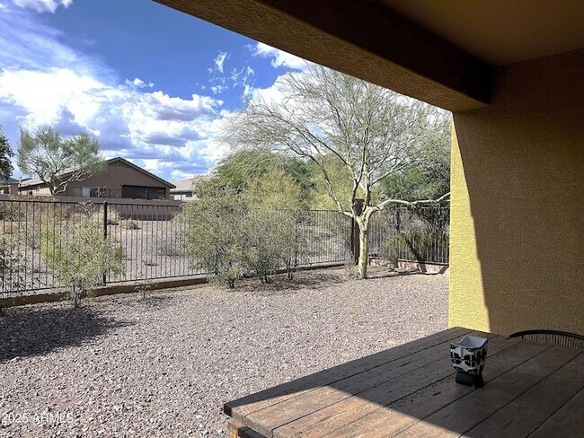 Building Photo - 1702 W Owens Way