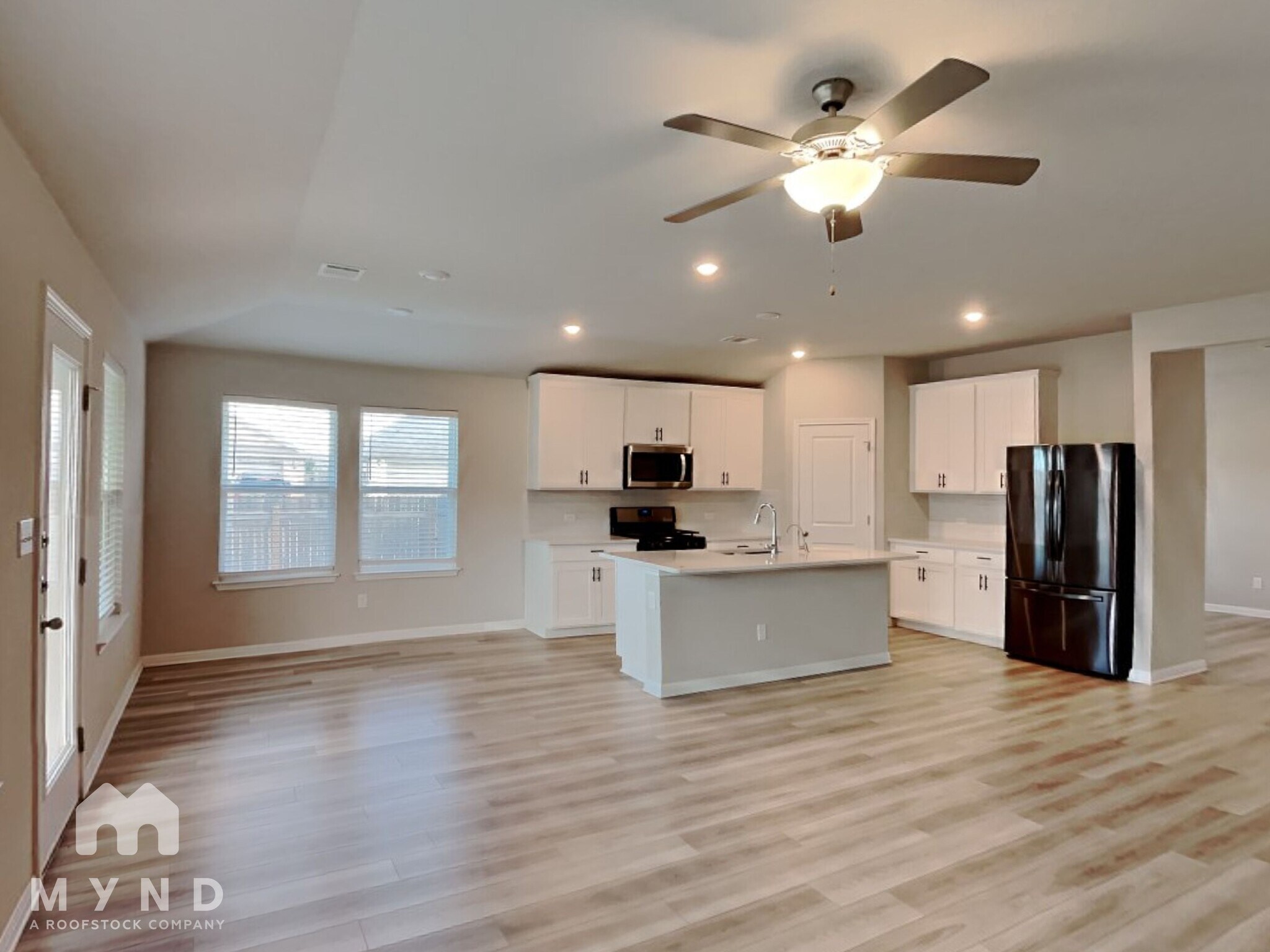 Building Photo - 100 Ostracoda Ln