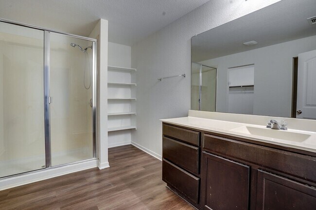 Building Photo - 403 Pentire Way